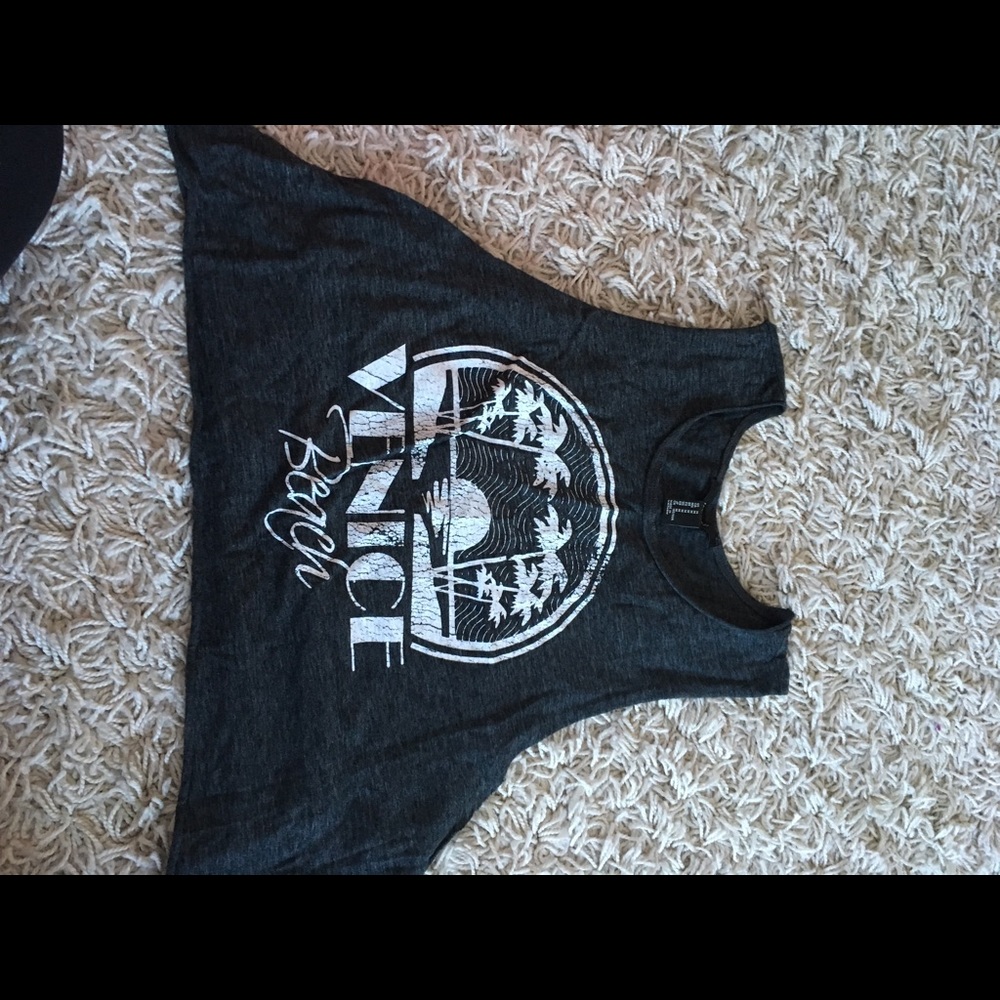 muscle tee